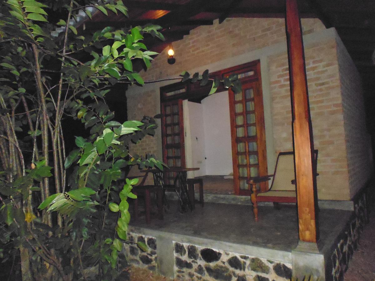 Lanrich Eco Villas Mirissa Esterno foto
