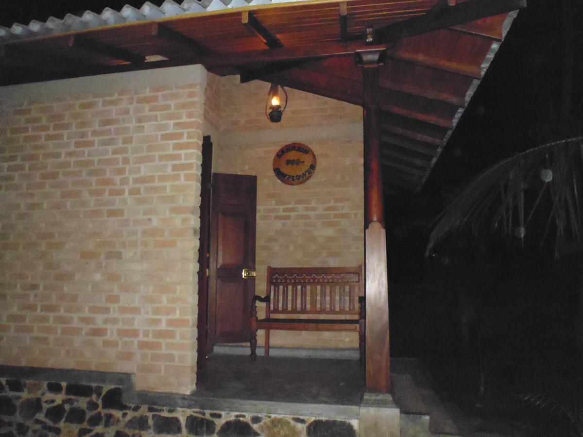 Lanrich Eco Villas Mirissa Esterno foto